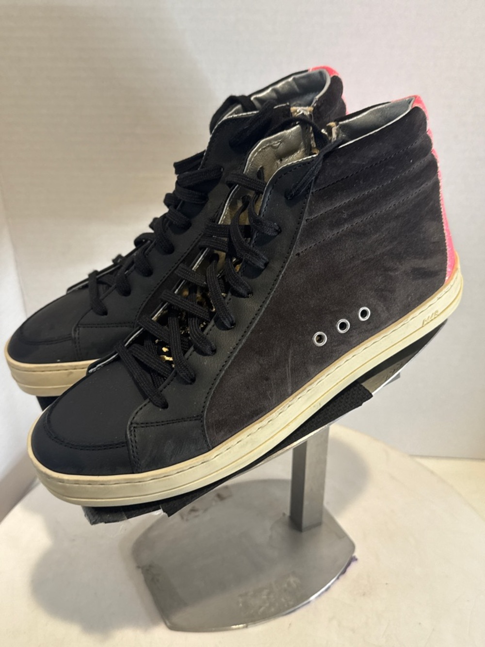 P448 Skate Hi Top Sneaker Women's Size US 7 Brand New